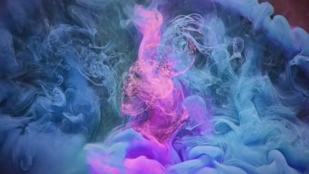 Kleur rook achtergrond inkt water blauw roze mist — Stockvideo