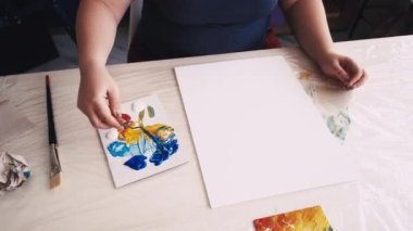 resim süreci kadın ressam yaratıcı hobisi
