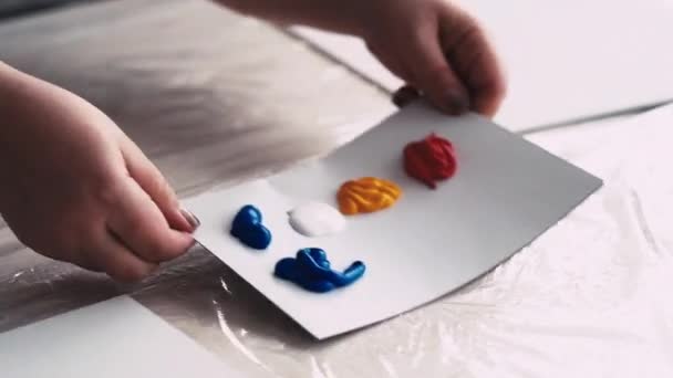 Preparación de pintura herramientas artísticas creativo — Vídeos de Stock