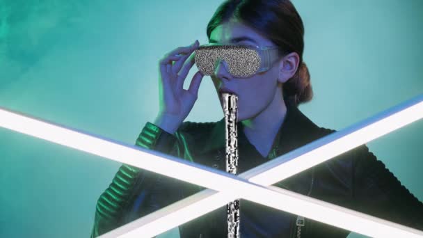 Nft art cyber people shocked woman glitch goggles — Stock Video