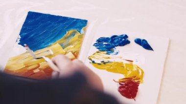 sanat eseri yaratımı kadın sanatçı iç mimari