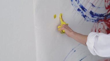 Sanat terapisi pozitif ruh hali yaratıcı ilham