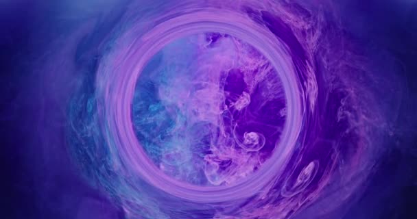 Verf water kolk kleur rook cirkel paars blauw — Stockvideo