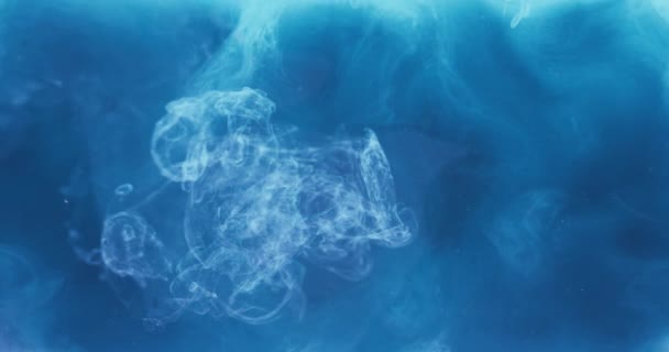 Peinture eau éclaboussure fumée nuage bleu vapeur flux — Video