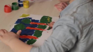 yaratıcı sanatsal çocuklar terapi resim dersi