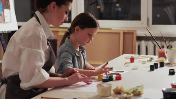 Art therapy kids creativity inspiration muse — Vídeo de Stock