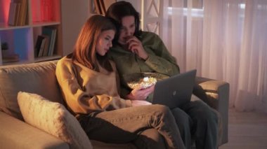 horrible film shocked women family leisure scared