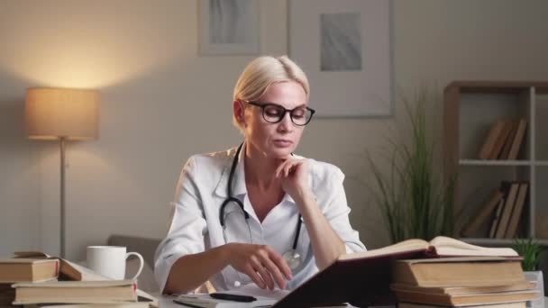 Medical research tired woman hard work exhausted — Video