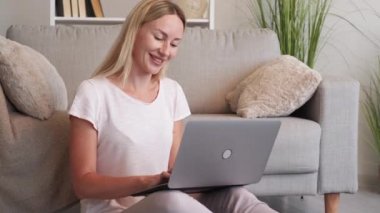 online communication happy woman virtual friends