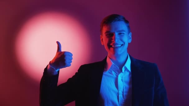 Business success excited man good job neon light — стоковое видео