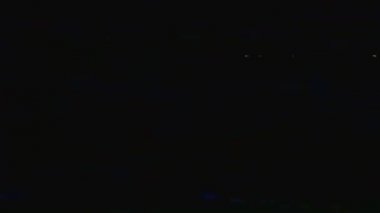 TV arızası renk gürültüsü çatlamış dokuyu örtüyor