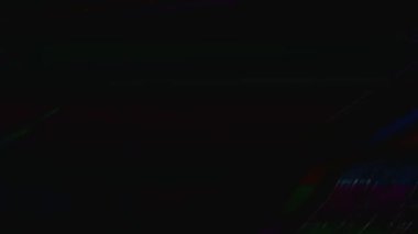 Gürültü yıpranmış dokuyu kaplıyor.