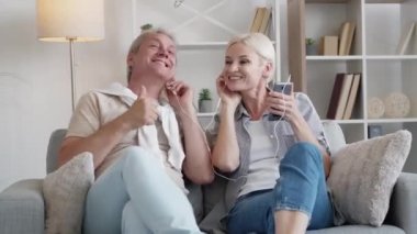 Aile sevinci Orta yaşlı çiftler için boş bir gün