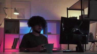 Siber eğlenceli oyun adamı yarışması eğlencesi