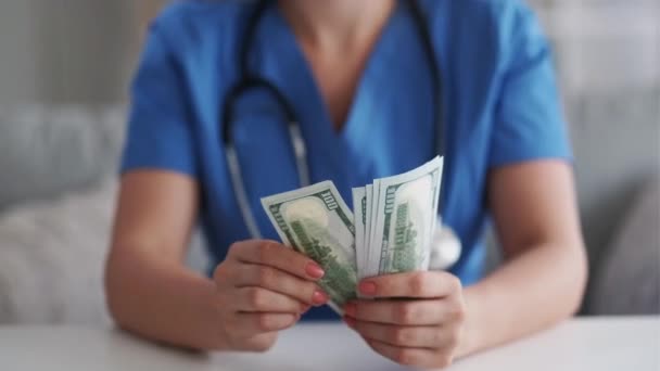 Health tax medical insurance doctor stealing money — Stock Video