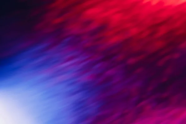 Дезорієнтований світильник накладання неонового сяйва кольорові промені — стокове фото