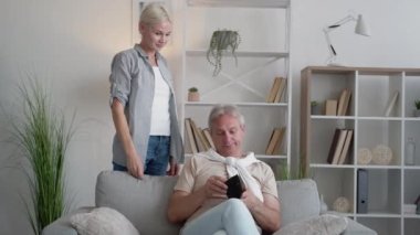 Aile parası kocası bütçe açığını destekliyor