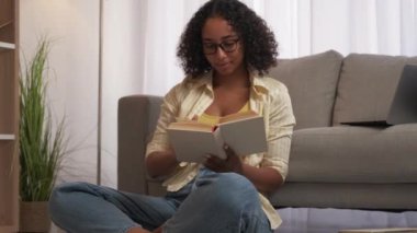 Hobi olarak rahat rahat ev sakinleri kitabı okuyorum.