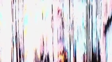 renk hatası analog bozulma eserlerini örtüyor