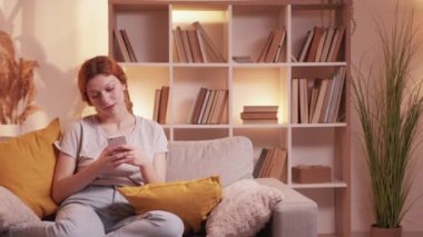 mobil sohbet sosyal medya boş kadın telefonu