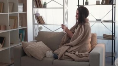 Yüksek ateş, hasta kadın ateşi hastalığı