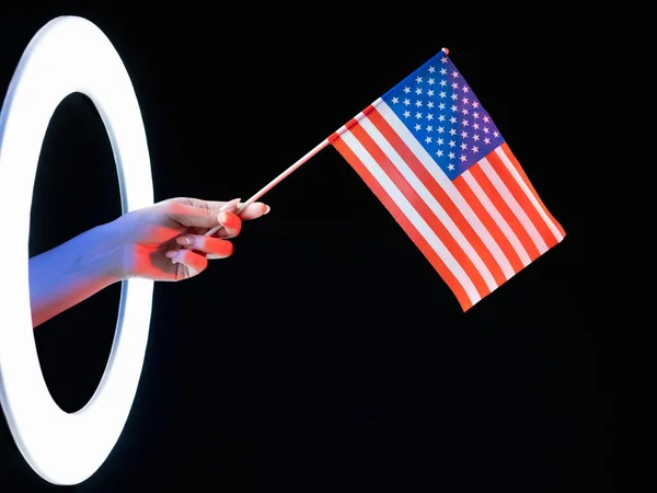 EE.UU. bandera independencia día mano símbolo americano — Foto de Stock