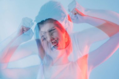 sinirsel çöküntü. İki kez maruz kalan, hayal kırıklığına uğramış kadın.