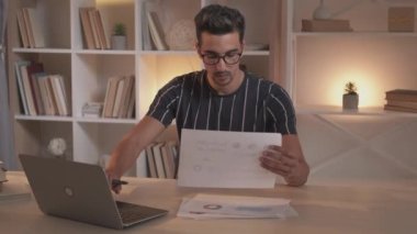 uzak iş meşgul adam veri hesaplama konsantre