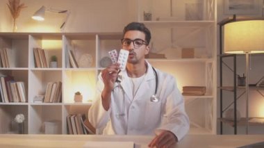 Yanlış ilaç erkek doktor çevrimiçi danışma