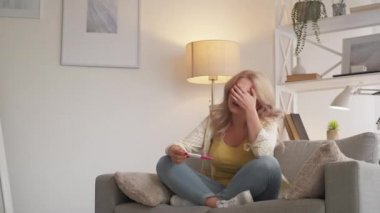 hamilelik beklentisi umutsuz kadın kötü haber