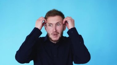 Şok adam beklenmedik sorun stres gif döngüsü