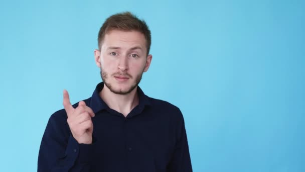 Niezadowolony człowiek dezaprobata gest pętli gif — Wideo stockowe