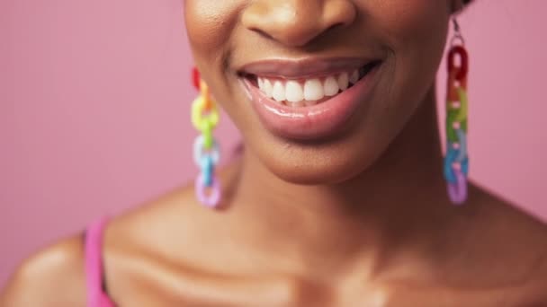 Sorriso beleza cuidados dentários mulher rosto dentes brancos — Vídeo de Stock