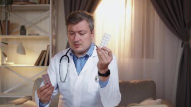 Profesyonel danışmanlık, online erkek doktor