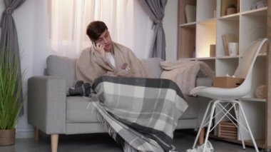 mobil iletişim hastası adam virüs enfeksiyonu