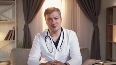 Tıbbi blog erkek doktor profesyonel konsültasyon
