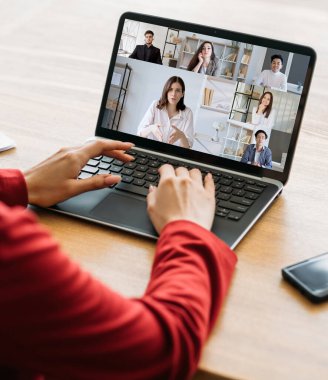Web toplantısı sanal iş ekibi çevrimiçi çalışıyor