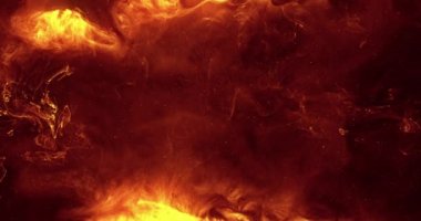Mürekkep suyu karışımı. Cehennem ateşi etkisi. Kırmızı turuncu alevli sıvı siyah sisli dokuda karıştırma hareketi soyut arka plan görüntüsü Red Cinema kamera 6k.
