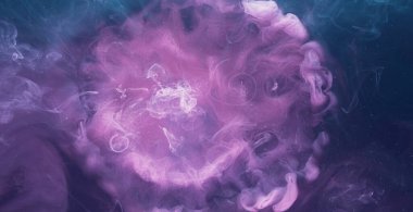 Buhar akışı. Gizemli sis. Beyaz pembe duman. Kızıl Sinema 6k kamerasında soyut sanat arkaplan görüntüsü.