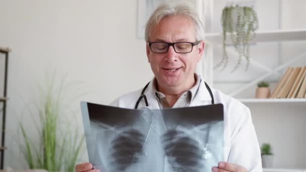 Akciğerleri Sağlıklı Göğüs Taraması Hastalık Tedavisi Güçlü Bağışıklık Sistemi Tatmin — Stok video