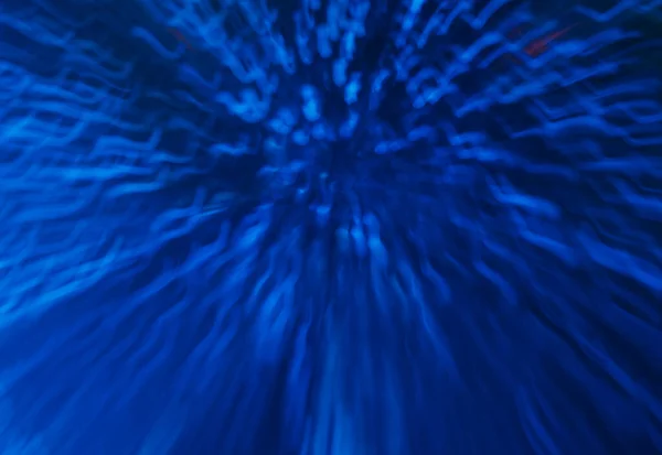 模糊的霓虹灯 Bokeh发光发光 Sci Fi辐射率 暗未来抽象背景下紫外线海军蓝光曲线笔划运动的偏移 — 图库照片