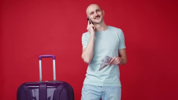 Vacation Joy Ambitious Man Mobile Communication Confident Happy Guy Talking — ストック動画