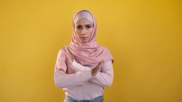 Gesture Refusing Woman Stop Rejection Protestive Lady Hijab Showing Refusal — Stockvideo