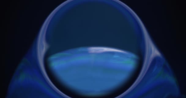Oil Water Sphere Frame Soap Bubble Iridescent Reflection Purple Blue — Vídeo de stock