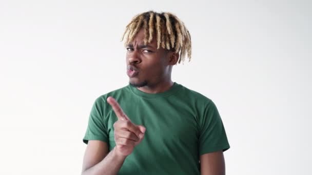 Gesture Blaming Man Meme Expression Skeptic Displeased Black Guy Waving — Video Stock
