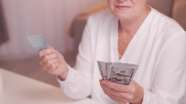 Payment Options Pension Banking Wealth Management Unrecognizable Senior Woman Choosing — Vídeo de stock