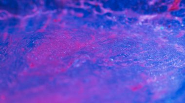 Donmuş toprak bakterisi. Eriyen buzullar. İnfüzyonlu yaratıcı mavi buz arkaplanı. Makro desen çekimi