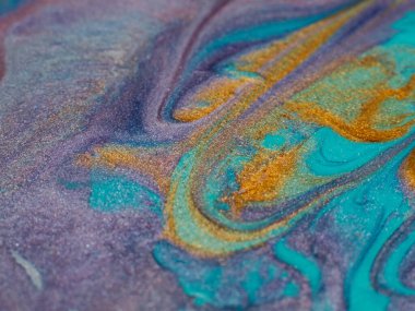 Parıldayan sanat. Soyut tasarım. Renkli boya arka planı. Cyan mavisi mor altın rengi karışım.