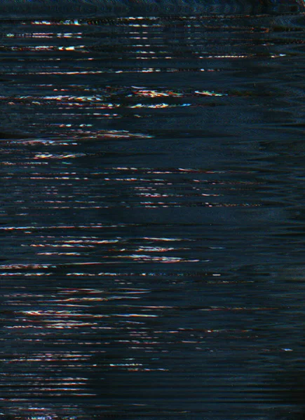 グリッチオーバーレイ アナログ歪み 静的ノイズテクスチャ 濃い黒のイラストのオレンジ色の紫色のピクセルアーティファクト抽象的な背景 — ストック写真