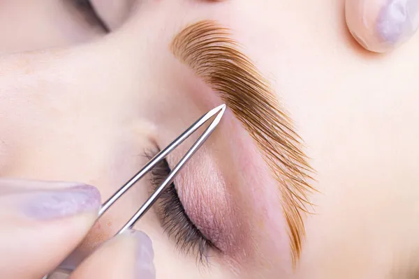 thinning of eyebrow hairs after eyebrow coloring and lamination procedures